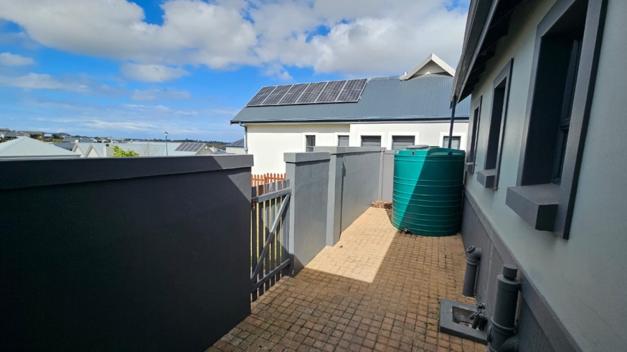 2 Bedroom Property for Sale in Blue Mountain Village Western Cape